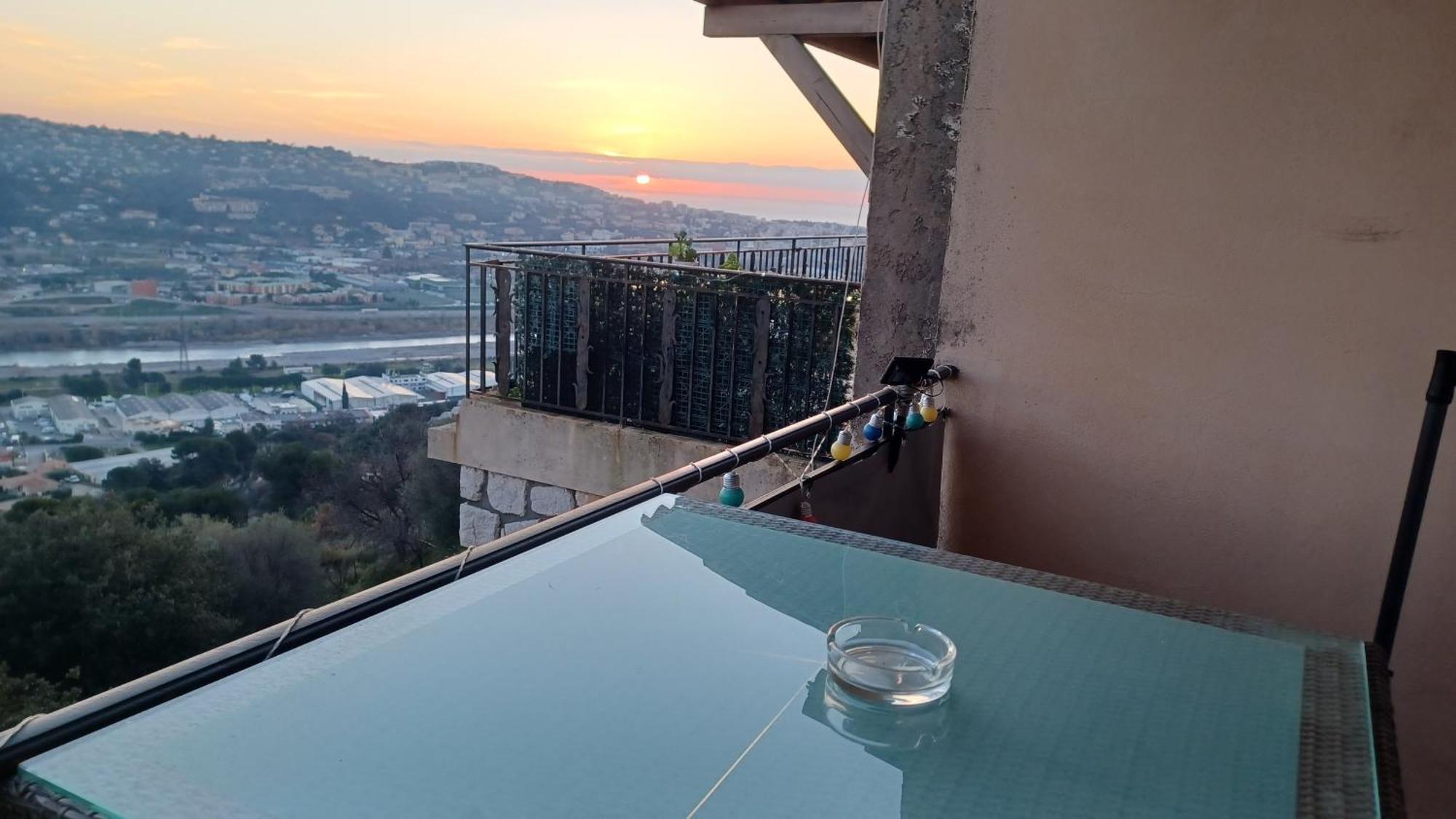 Apartmán La Tuiliere Saint-Laurent-du-Var Exteriér fotografie