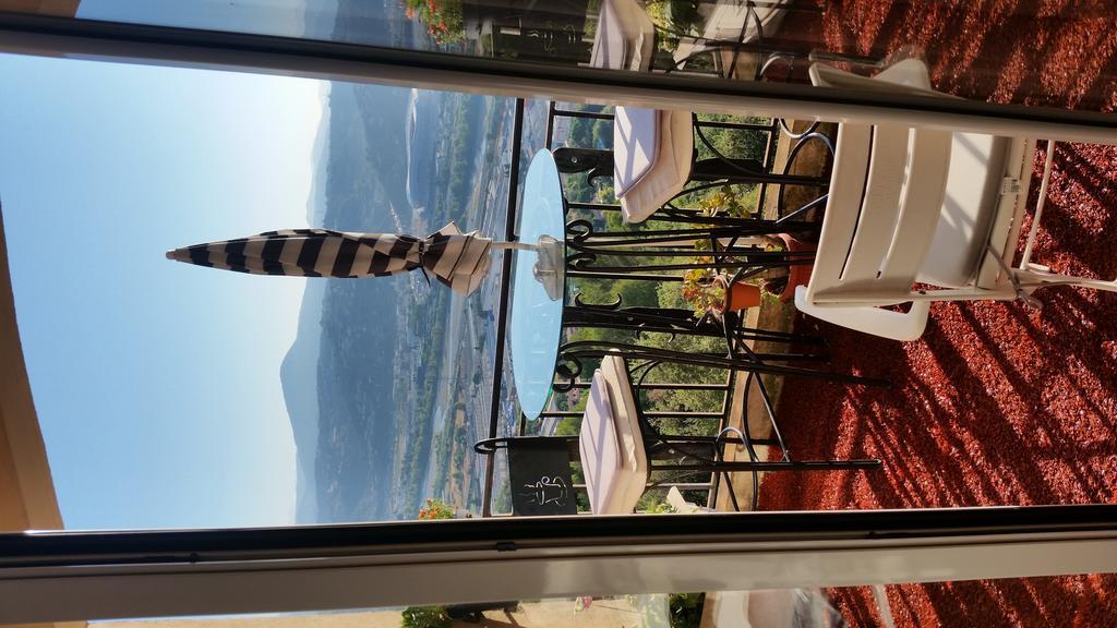 Apartmán La Tuiliere Saint-Laurent-du-Var Exteriér fotografie