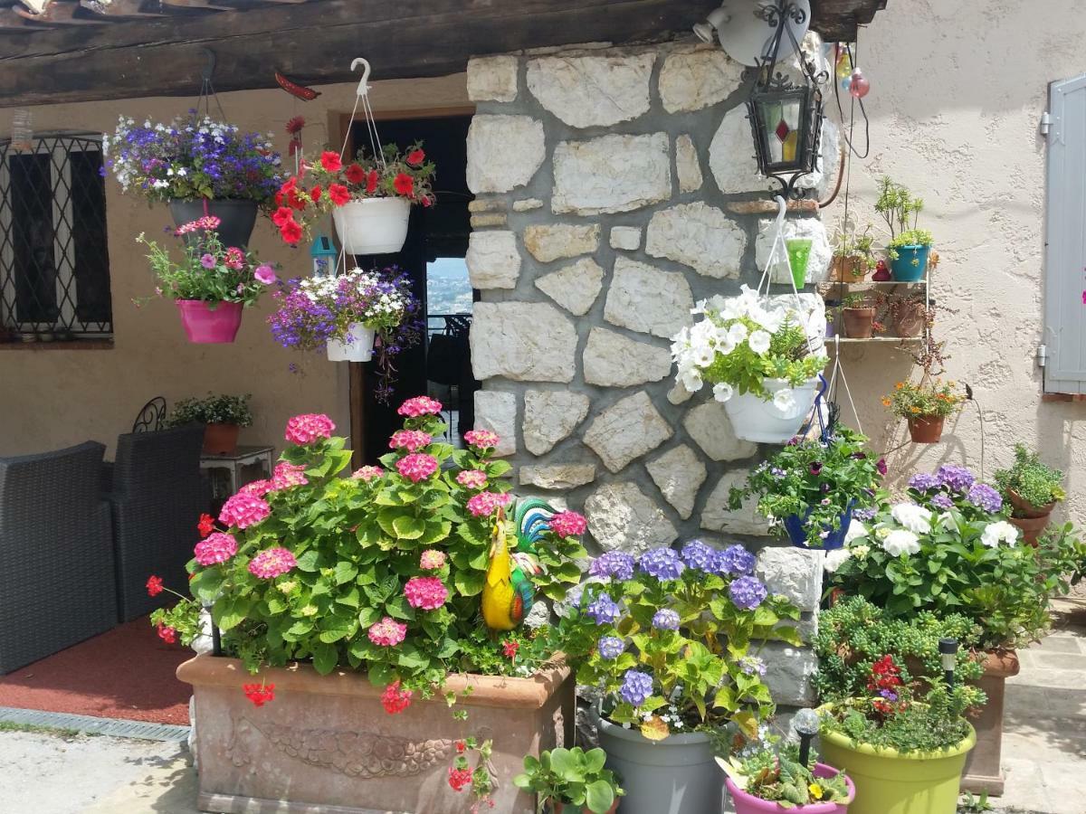 Apartmán La Tuiliere Saint-Laurent-du-Var Exteriér fotografie