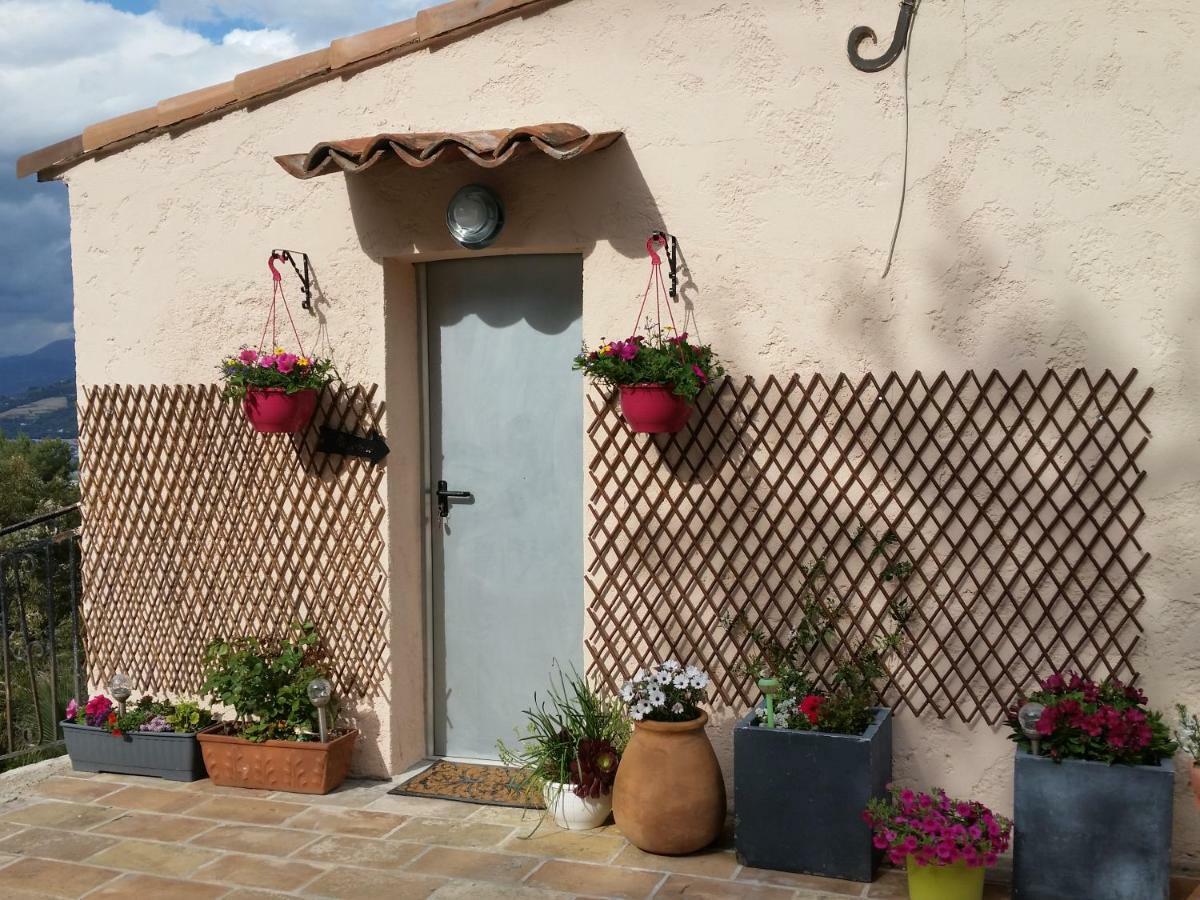 Apartmán La Tuiliere Saint-Laurent-du-Var Exteriér fotografie